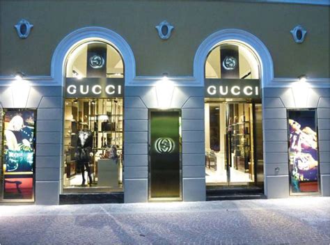 negozio gucci a modena|negozi gucci oggi.